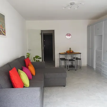 Silver La Regence Apartment *